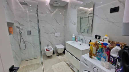 Tek Ish Fusha Aviacionit, Garden Residence Turdiu, Jepet Me Qira Super Apartament 3+1+2+2 Poste Parkimi!