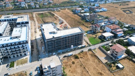 Okazion Kleringu!! Tek "Grow Green" Residence, Shitet Apartament 2+1, Me Planimetri Dhe Orientim Perfekt !!