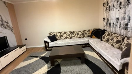 Ne Ali Dem, Shitet Apartament 2+1 I Mobiluar!!