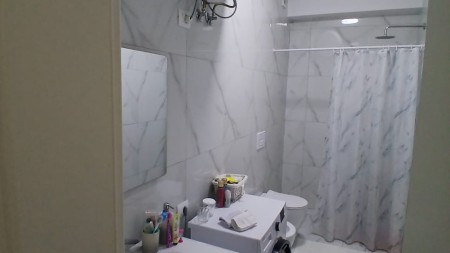 Tek Rr. Siri Kodra, Ne Kompleks Te Ri, Jepet Me Qira Apartament 2+1 I Mobiluar !!!
