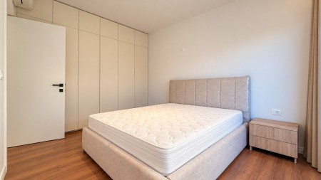 Ne Farke, Tek "Casalago Residence", Shitet Super Apartament 2+1+Oborr, Totalisht I Investuar !!