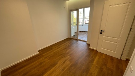 Tek Mozaiku I Tiranes, Shitet Super Apartament 1+1 Me Planimetri Te Rregullt Dhe Lokacion Perfekt !!