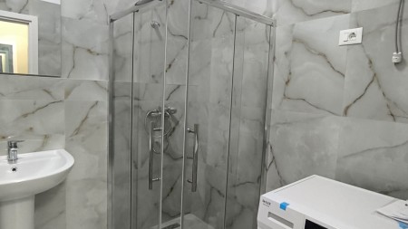 Tek Kompleksi Aura, Jepet me Qira, Super Apartament 1+1, Gati Per Banim!!!