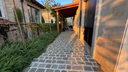 Tek Secret Garden 2, Shitet Super Apartament 2+1+2 Me Oborr!!
