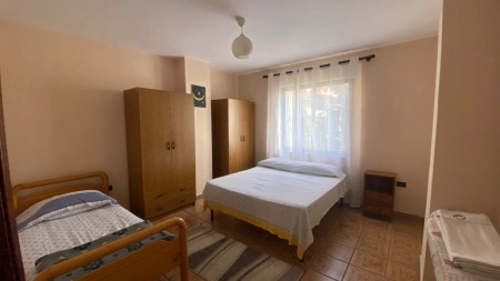 Tek Rruga E Elbasanit, Prane Shkolles Se Baletit, Jepet Me Qira Apartamenti 1+1, Totalisht I Mobiluar!!!