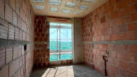 Tek San Paolo Residence, Prane Bulevardit Te Ri, Shitet Apartament 1+1, Me Planimetri Te Rregullt !!!