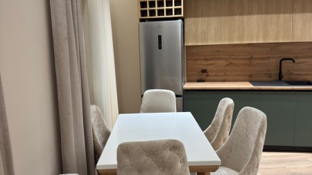Tek Rruga Jordan Misja, Shitet Apartament 2+1+2 Totalisht I Investuar!!