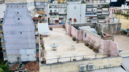 Prane Rr. Barrikadave, Shitet Apartament 2+1+2, Me Shfrytezim Tarracen !!!