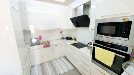 Tek Rruga E Kosovareve, Shitet Super Apartament 2+1+2, Totalisht I Investuar !