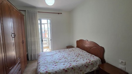Tek Tregu i Ri Elektrik, Shitet Apartament 1+1, Ideal Per Banim Dhe Investim !!!