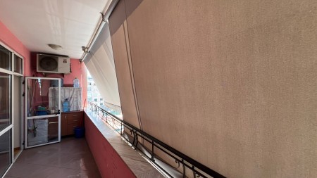 Ne Rrugen Fortuzi, Shitet Apartament 2+1 Me Siperfaqe Te Bollshme Dhe Orientim Perfekt !!!
