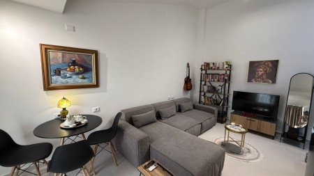 Ne Fresk, Shitet Apartament 1+1, Gati Per Banim!!!