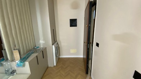 Tek Tregu Elektrik, Shitet Super Apartament 2+1 Totalisht I Investuar!!!