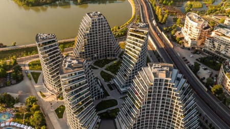 Tek Lake View Residence, Shitet Dyqan+Post Parkimi, Mundesi Ideale Investimi !!