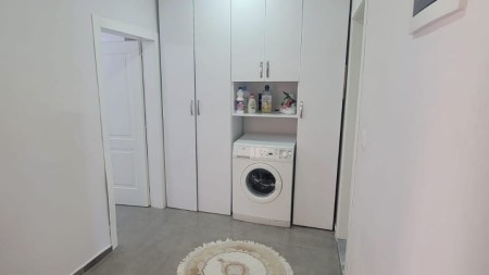 Ne Allias, Jepet Me Qira Apartament 1+1, Gati Per Banim !!!