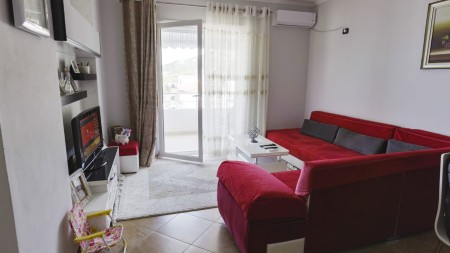 Ne Vlore, Tek Uji I Ftohte, Shitet Apartament 2+1 Me Pamje Nga Deti !!!