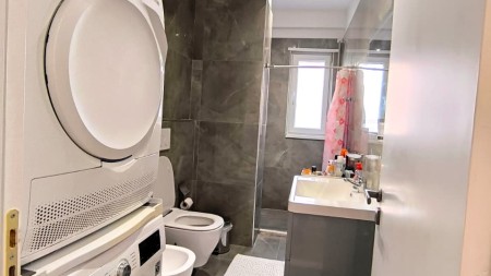 Ne Selite, Tek Residenca Euro 3D, Jepet Me Qira Apartament 2+1 I Mobiluar !!!