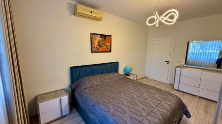 Tek Rruga e Kosovareve, Jepet Me Qira, Apartament 1+1 Totalisht i Mobiluar!!!