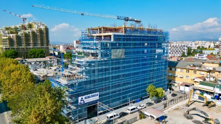 Tek "Lion Residences 2", Shitet Apartament 1+1, Me Siperfaqe Te Bollshme Dhe Planimetri Perfekte!!!