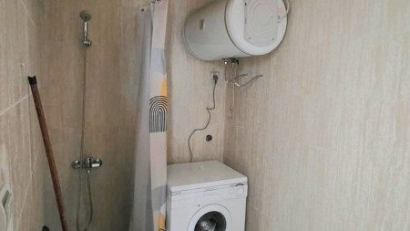 Ne Durres, Prane Plazhit Iliria, Shitet Apartament 1+1, Shume Afer Me Detin !!