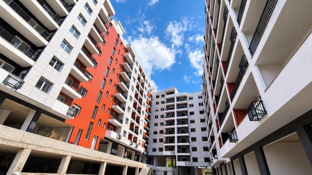 Tek "Space City" Ne Paskuqan, Shitet Apartament 2+1+2, Me Kubature Te Rregullt !!!