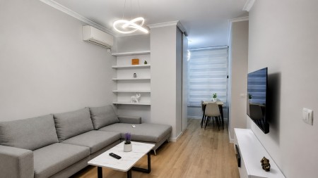 Tek Kodra E Diellit, Shitet Apartament 1+1 Totalisht I Investuar !!
