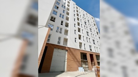 Okazion Kleringu!! Ne Astir, Tek "Aos Residence", Shitet Apartament 2+1, Me Planimetri Perfekte !!