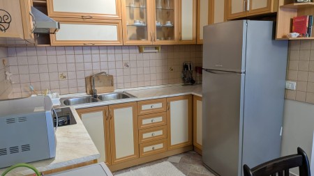 Tek Shkolla Baletit, Jepet Me Qira Apartament 1+1, Gati Per Banim!!!
