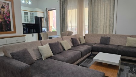 Tek Kompleksi Delijorgji, Jepet Me Qira Super Apartament 2+1+2 Me Mobilim Komod Gati Per Banim!!!