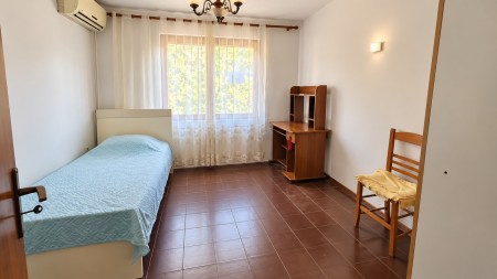 Ne Porcelan, Shitet Apartament 3+1 I Bollshem !!!