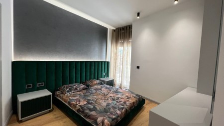 Tek Liqeni I Thate, Shitet Apartament 2+1 Totalisht I Investuar!!!