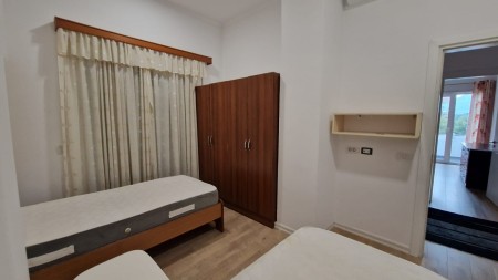 Cmim Okazion !! Tek Liqeni I Thate, Shitet Super Apartament 2+1, Me Planimetri Dhe Vendndodhje Perfekte !!