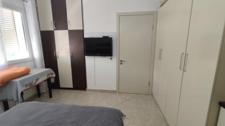 Ne Rrugen Jordan Misja ,Shitet Apartament 2+1 Me Orientim Perfekt!!