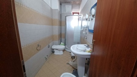 Ne Misto Mame, Shitet Apartament 2+1, Mundesi Ideale Banimi Ose Investimi !!!