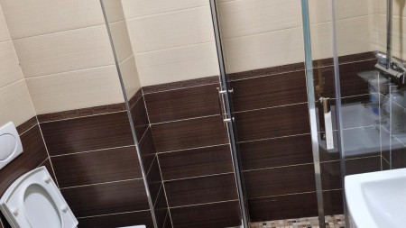 Ne Porcelan Shitet Apartament 3+1+2 Me Hapsira Te Bollshme!!