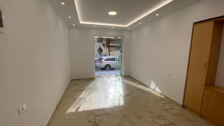 Tek 21-Dhjetori, Shitet Dyqan Totalisht I Investuar!!