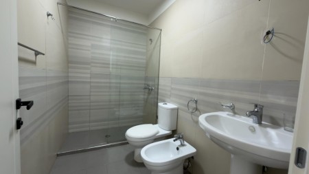 Tek Zgjatimi I Rezidences Kodra E Diellit 1, Shitet Apartament 1+1 Me Oborr !