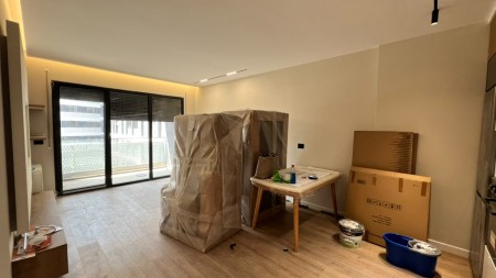 Tek Kompleksi Paralel Living, Shitet Apartament 1+1,  I mobiluar !!!