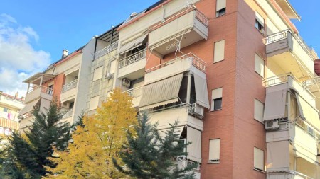 Ne Fresk, Shitet Super Apartament 2+1+Garazhd, Totalisht I Investuar !!