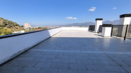 Okazion Tek Rezidenca Kodra E Diellit 2, Shitet Super Apartament 3+1+2+Verande Me Pamje Fantastike !!!