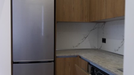 Ne Xhamllik, Jepet Me Qira Apartament 2+1 I Mobiluar, Gati Per Banim!!!