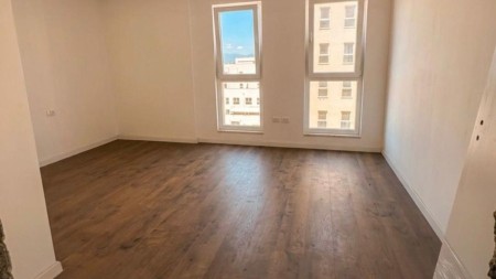 Ne Laprake, Tek Kompleksi Aura, Shitet Apartament 2+1 Me Investim Ekstra!