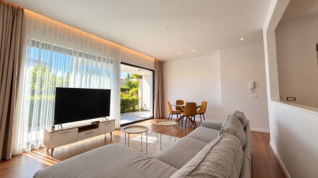 Ne Farke, Tek "Casalago Residence", Shitet Super Apartament 2+1+Oborr, Totalisht I Investuar !!