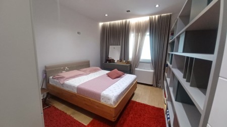 Ne Qender, Jepet Me Qira Super Apartament 2+1, Totalisht I Investuar !!!