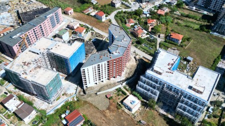 Ne Paskuqan, Tek British Residence, Shitet Apartament 2+1+2 Ne Faze Perfundimtare !!!