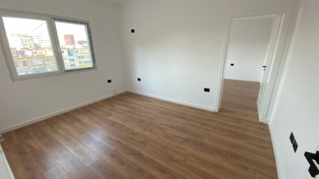 Ne Vasil Shanto, Shitet Apartament 1+1 Ideale Per Investim!!