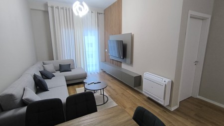 Tek Kompleksi Aura, Jepet me Qira, Super Apartament 1+1, Gati Per Banim!!!
