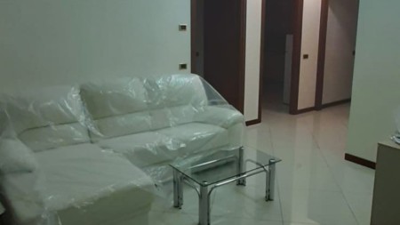 Ne Kinostudio, Jepet Me Qira Apartament 1+1, Ideal Per Banim !!!