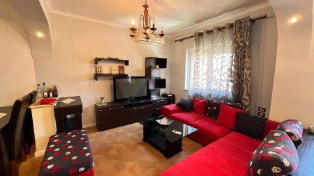 Prane Siri Kodres, Shitet Apartament 2+1 I Mobiluar!!!
