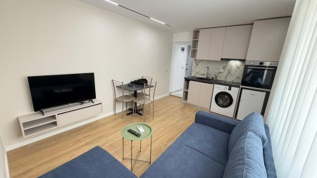 Tek Shkolla E Baletit, Shitet Apartament 1+1, Totaliisht I Investuar!!